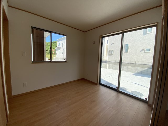 読谷村大木（全2棟）の洋室|※同仕様写真です