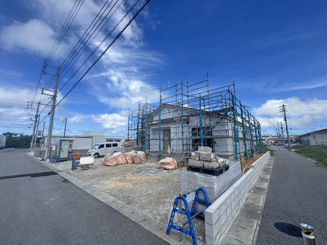 読谷村大木（全2棟）の前面道路含む現地写真|※東側公道4m♪