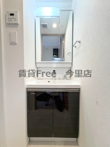 【独立洗面台】 | IW RESIDENCE大阪CREST TAPP　仲介手数料無料
