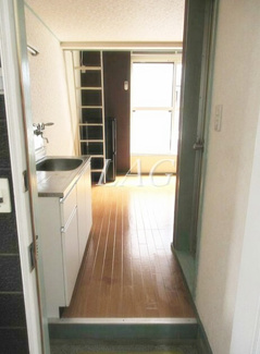 【居間・リビング】 | アベニュー潤 | 洋室のお部屋です。