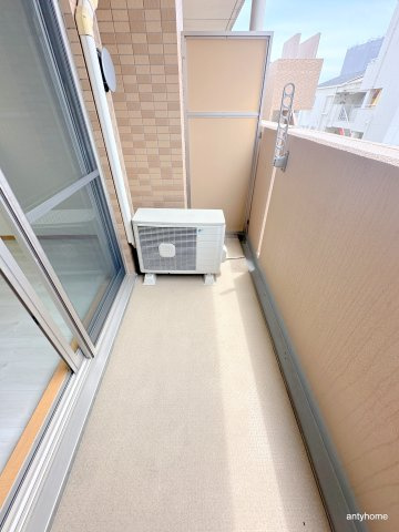 CITY SPIRE難波WEST　仲介手数料無料のバルコニー