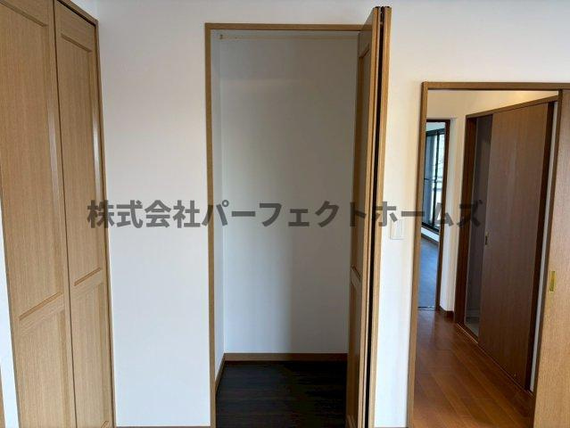 星田山手2丁目戸建　賃貸の収納|収納スペース豊富です