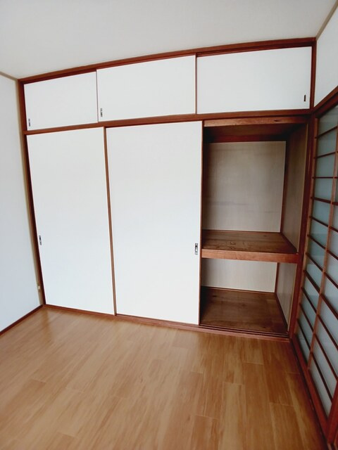 第一コーポ学苑の収納
