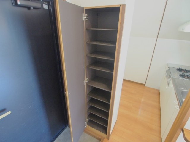 ハイネ長束NO,2の玄関