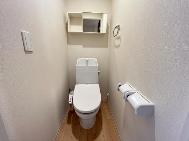 菊池郡菊陽町大字津久礼のアパートのトイレ|トイレ