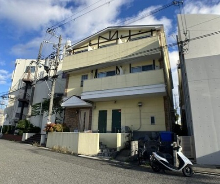 クイーンズコート