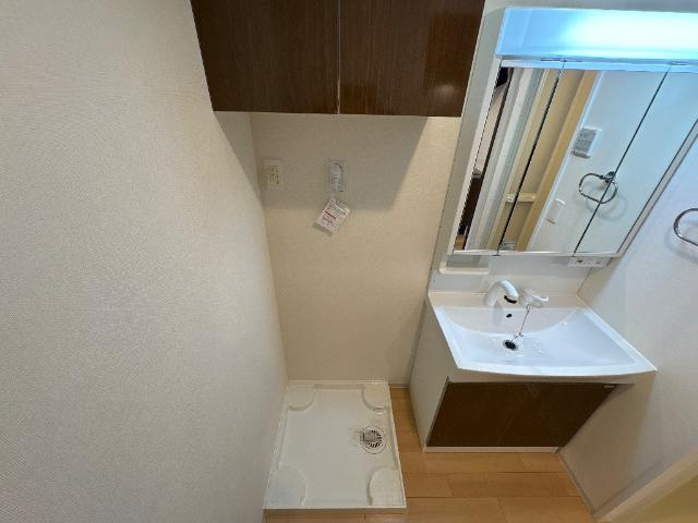 メゾン　ド　ココン　Ｍの洗面所|洗濯機置場