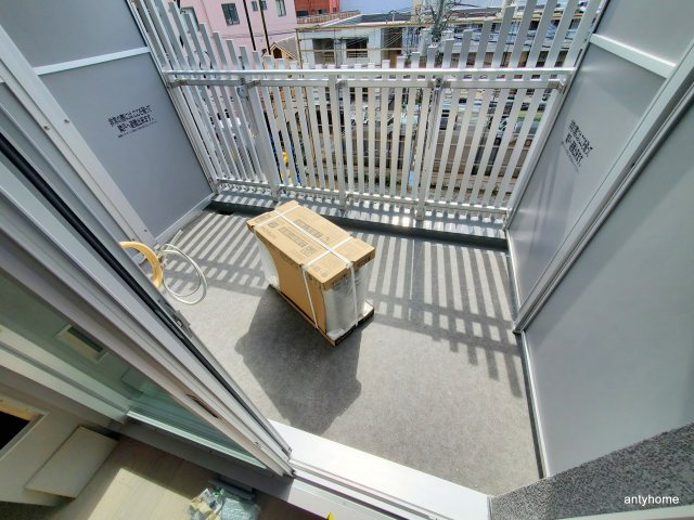 TOPAZ江坂 仲介手数料無料のバルコニー