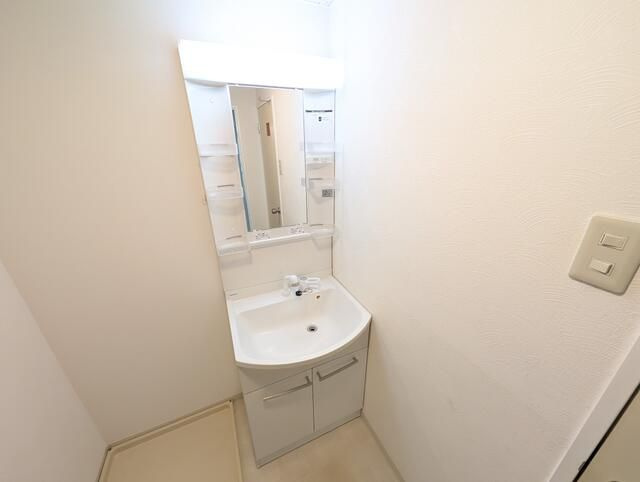 相模原市中央区矢部１丁目の賃貸マンションの洗面所