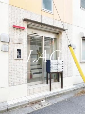 【エントランス】 | プティ コッフル | エントランスです。