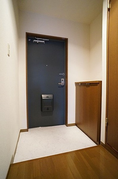 シャンティオンの玄関