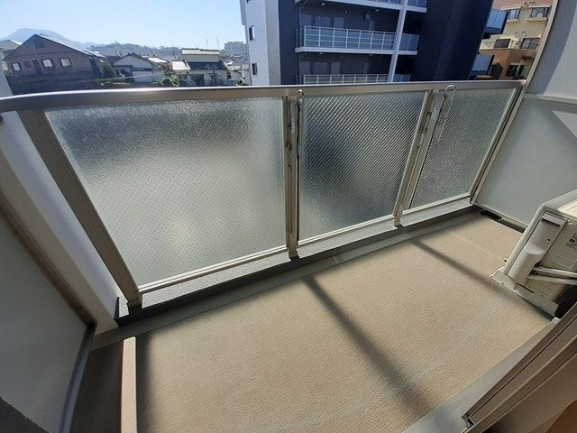 ロータス青山２のバルコニー
