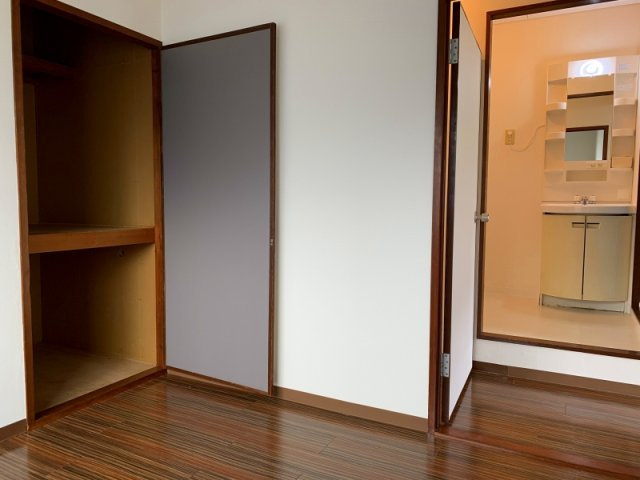 第２尾形マンションの寝室