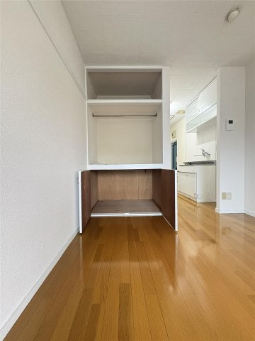 シティ４ＪＡＵＮＥの収納