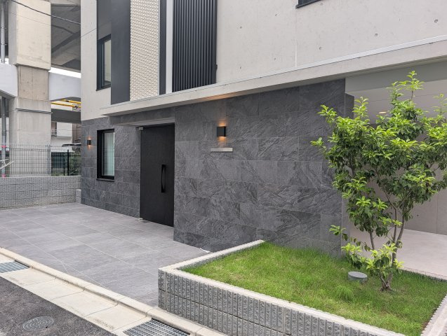 エスジーコート学芸大学のエントランス|ゆとりのあるエントランスです
