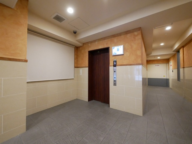 フレンシアノイエ内本町(旧名称:ラクラス内本町)のロビー