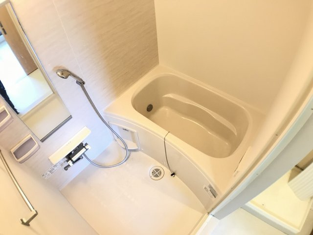 浴室乾燥・追い炊き機能付きのバスルーム♪