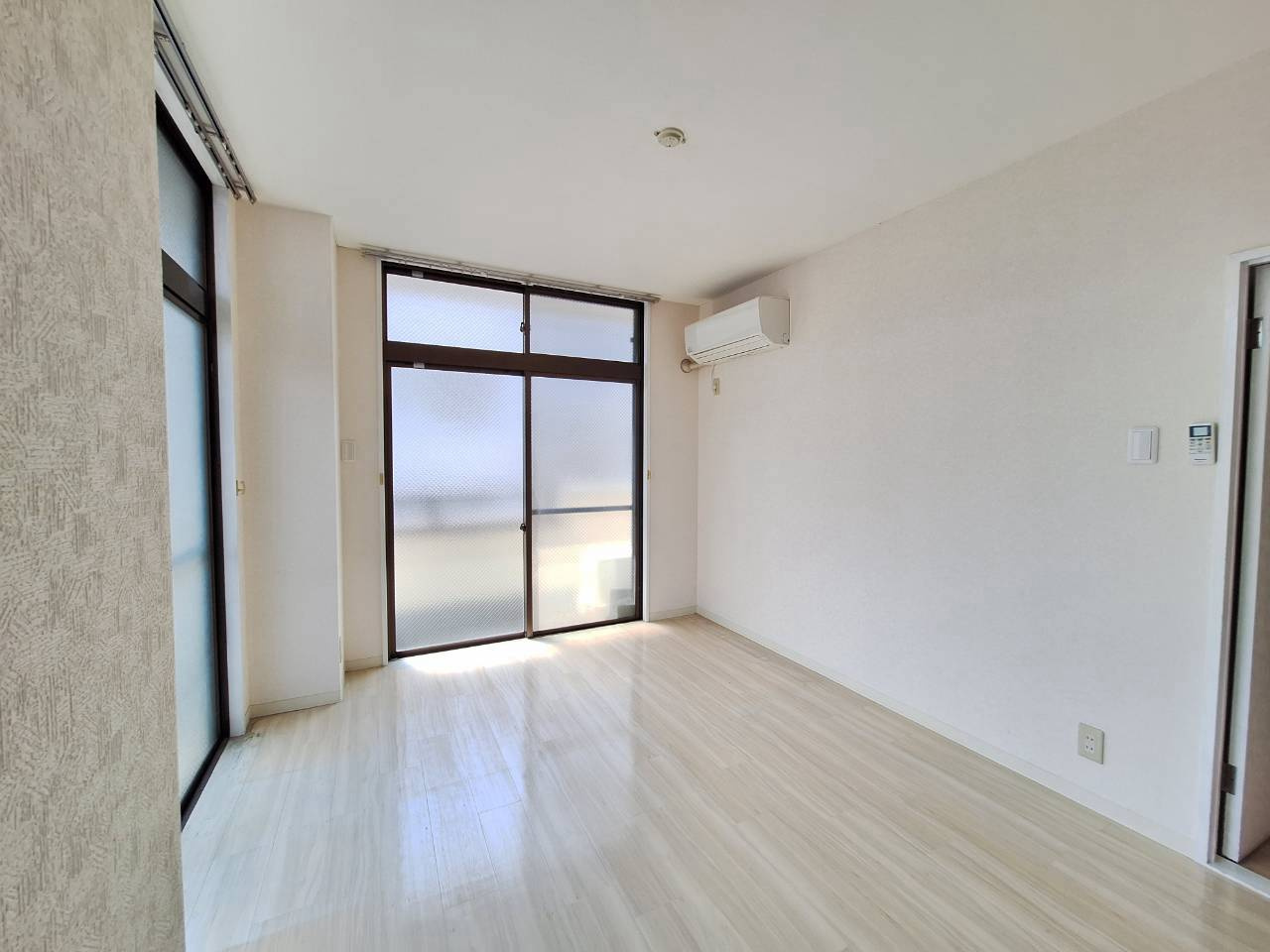 葛岡第二マンションの洋室