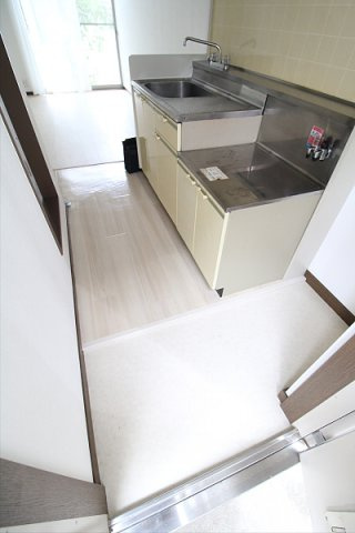【玄関】 | メゾネットラフィーネ