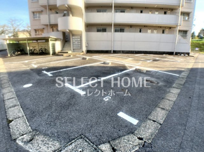 【駐車場】 | マンション北極星 | 駐車場があります
