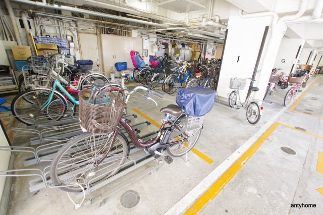 シャンボール第2新大阪　仲介手数料無料の駐車場