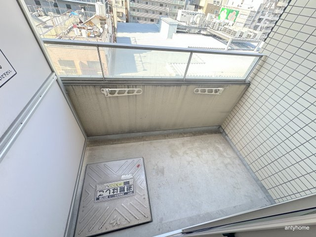 CITY SPIRE難波プレミア　仲介手数料無料のバルコニー