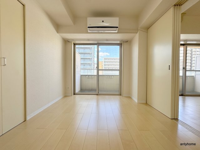 CITY SPIRE難波プレミア　仲介手数料無料の居間・リビング