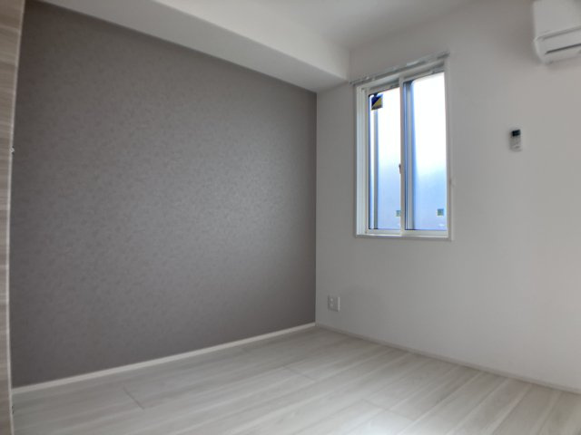 D-ROOM 中島の洋室