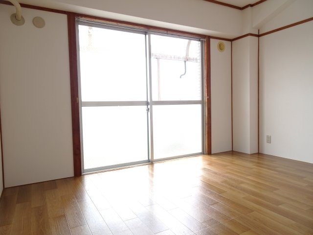 スイトマジョラムの洋室