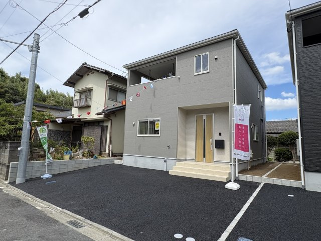 CRADLE GARDENー八幡西区永犬丸西町第2の外観|落ち着いた印象の外観！周囲の街並みに馴染む、シンプルで飽きのこないデザインです♪