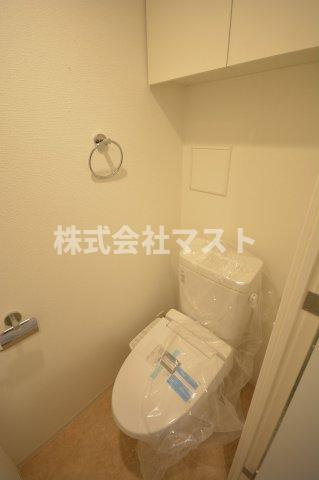 セレニテ難波グランデシュッドのトイレ