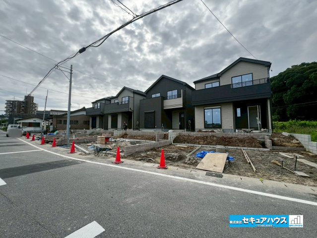 【本日ご案内可能】大府市米田町4丁目　全4棟の前面道路含む現地写真|事前予約にて現地ご見学いただけます！お気軽にお問い合わせください♪
■株式会社　セキュアハウス　豊明店■
住宅ローンに強く、知識、経験豊富なスタッフ在籍
お客様に寄り添い、ご成約後もサポート致します。