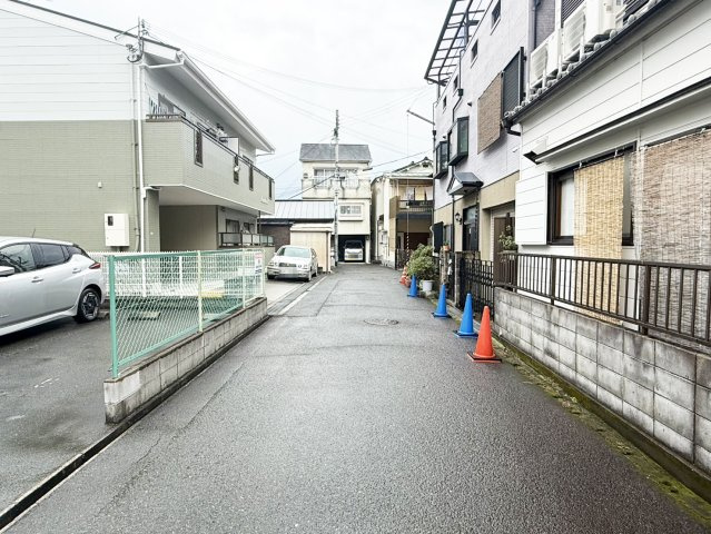 茨木市水尾2丁目土地の外観|南側前面道路幅員約４ｍ