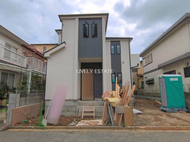 越谷市大字大房 新築分譲住宅の外観