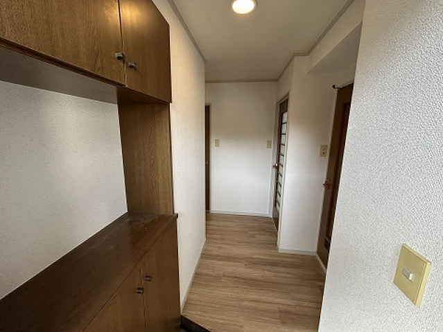 第2山下ビルの玄関