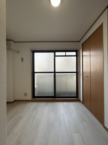 ソレイユ谷町の居間・リビング