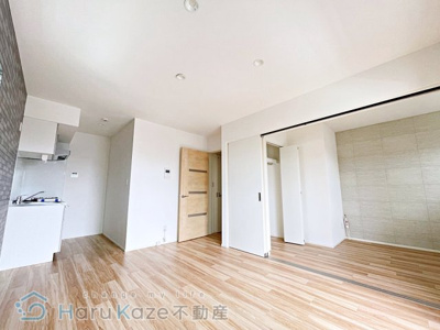 【居間・リビング】 | MOVE桜本町SOUTH【名古屋市賃貸・宅配BOX】
