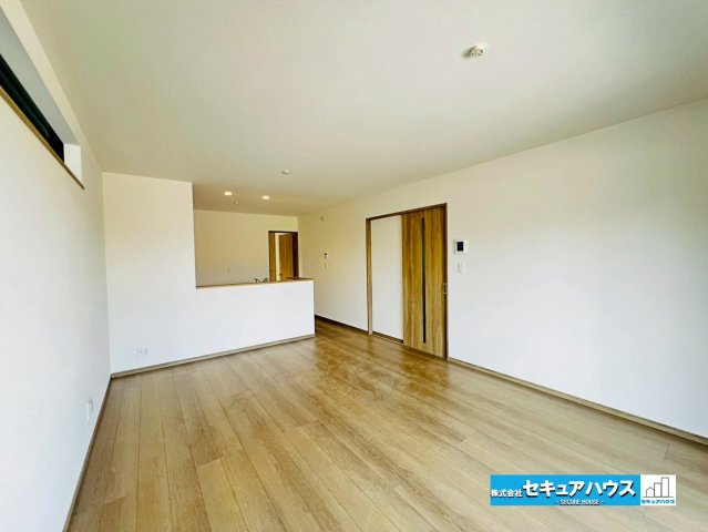 【本日ご案内可能】大府市米田町4丁目　全4棟の内観：施工例|【LDKイメージ】
◆日当たりが良く温かい広々リビングは家族の団らんスペースになります。