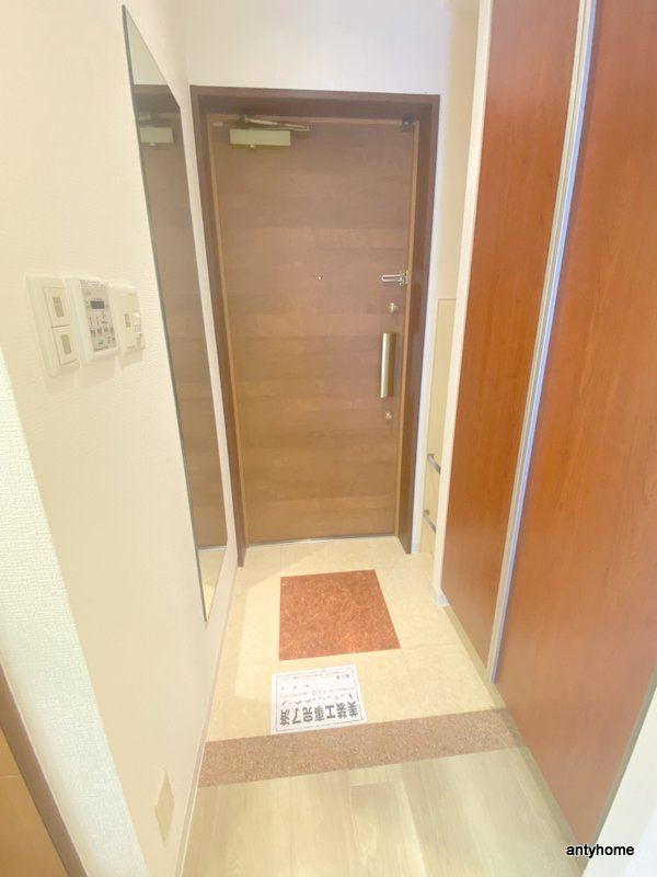 マスターズレジデンス道頓堀3　仲介手数料無料の玄関
