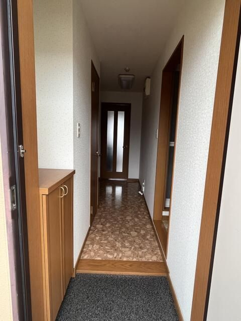 トヮ　グリシーヌの玄関