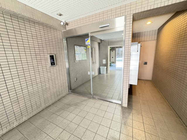 エスエスハイツ市川のロビー
