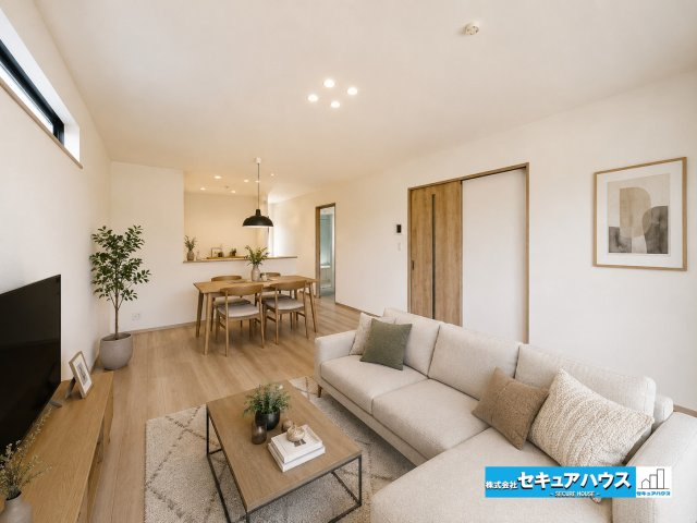 【本日ご案内可能】大府市米田町4丁目　全4棟の居間・リビング|【LDKに家具を配置したイメージ図】
◆広々としたリビングのため、大きなソファやテレビ、ダイニングテーブルなどを置くことができます。温かみのあるブラウンの床×ホワイトの壁で落ち着いたお洒落な空間です。