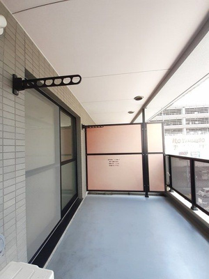 【バルコニー】 | ＵＲＢＡＮ　ＴＥＲＲＡＣＥ
