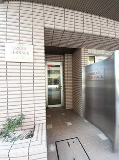 【エントランス】 | ＵＲＢＡＮ　ＴＥＲＲＡＣＥ