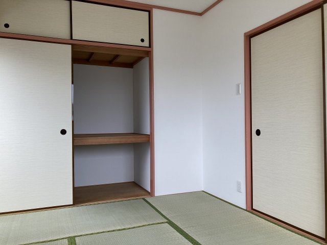 カーミア中延の和室