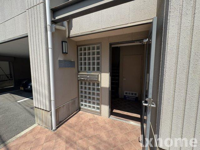 アーバンハイツのエントランス|落ち着いたエントランスです