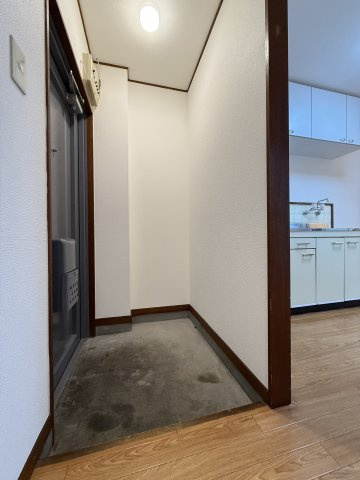 クリアパレス長居の玄関