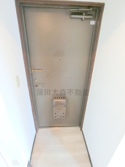ライオンズマンション大森本町第2の玄関