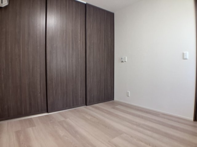 D-ROOM 中島の洋室