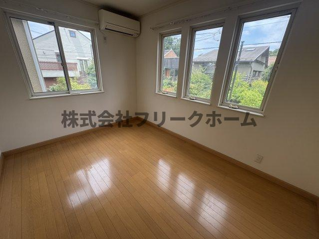 パークサイドハウスの駐車場